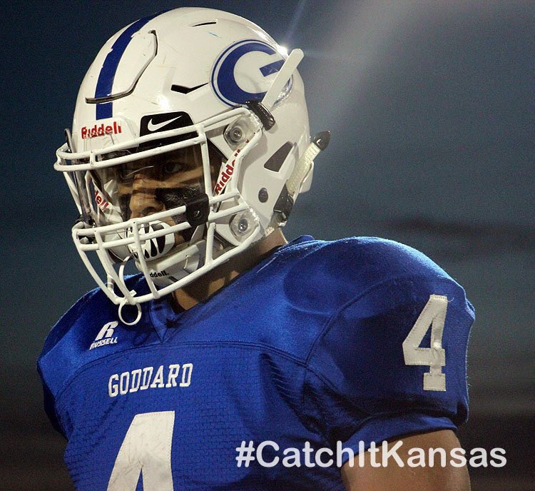 adamsuderman's tweet photo. 2 weeks in a row, 2 incredible close-up looks at competitive players. It's BEGGING for a vote. @IkeFootball1/@USD265_GHS, what say you?! https://t.co/3SPnuaBdVF