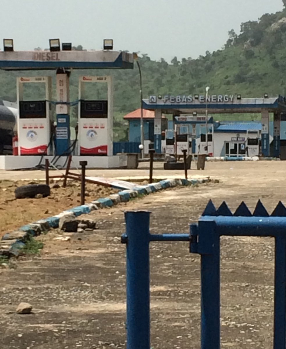 AceDynamics's tweet image. FILLING STATION FOR QUICK SALE!!!

This functioning filling station is up for sale!

LOCATION: Kaduna-Abuja-Lokoja highway