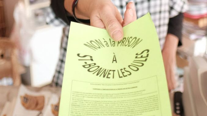 Le_Progres's tweet photo. A Saint-Bonnet-les-Oules, ils ne veulent pas de prison dans leur commune #Loire https://t.co/6fIB9ACXHr https://t.co/8dsgC97Hf8