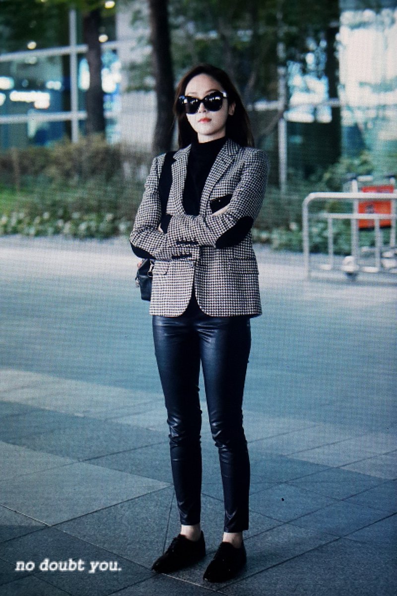 nodoubtyou's tweet photo. 161029 귀요미자켓 🐱 https://t.co/XbqS0X2Aya