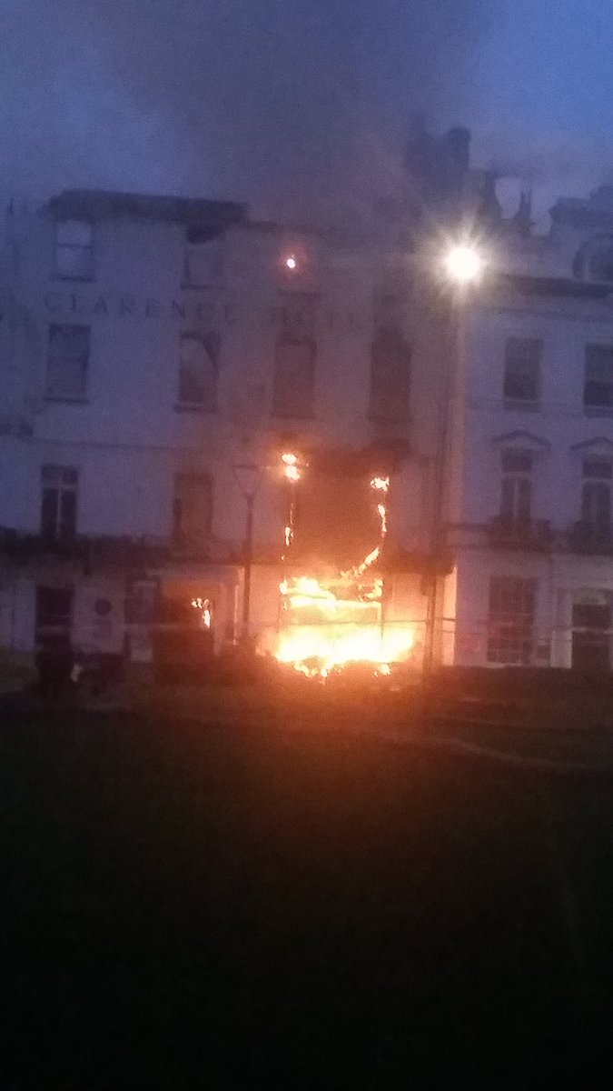 anormanwalker's tweet photo. The view from home as we wake. Day 2 #exeterfire https://t.co/SFjHYazzCP