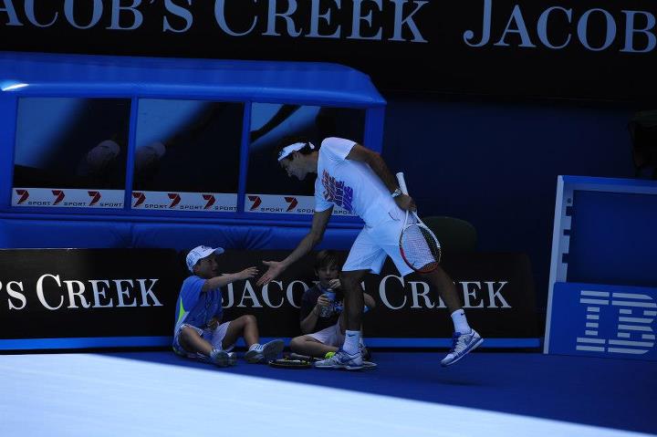 crazyfedfan's tweet photo. You know what to do! #VoteForRoger! Let's show him how much he is loved, especially this year! https://t.co/ESmpFa6u9M #Federer #FanFavorite https://t.co/raaxAvKpvU