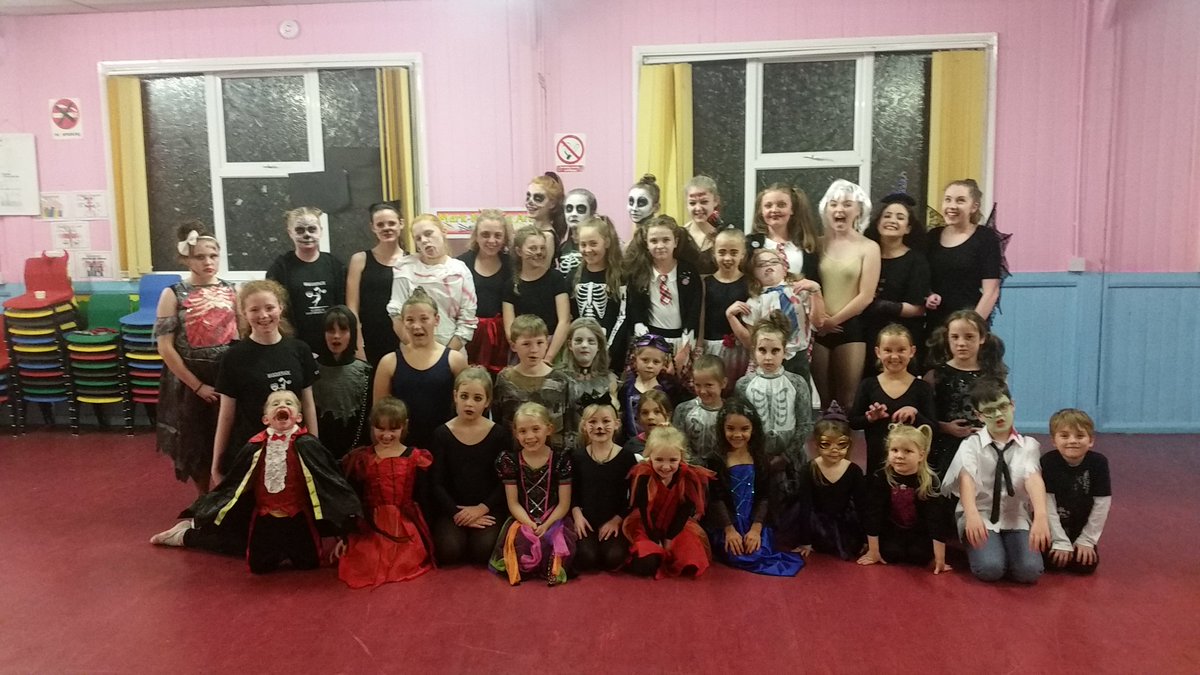 MasqueradeSOPA's tweet photo. Halloween hits rehearsals 😈 https://t.co/TJycjMLl2n