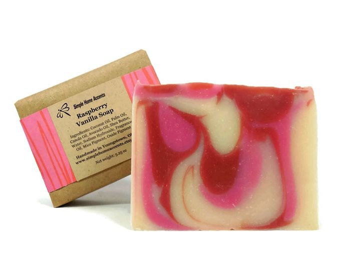 jasnyder78's tweet image. Raspberry Vanilla Soap, Handmade Soap, Vegan Soap, Raspberry Soap,… etsy.com/listing/242666… #etsymntt #RaspberrySoap
