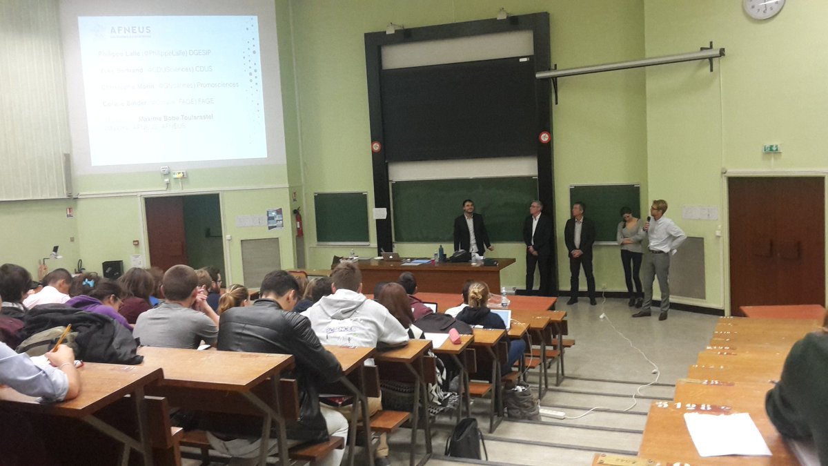 Asso_SciNaPSE's tweet photo. Debut du colloque : les liens secondaires supérieur, quels enjeux, quels avenirs? Avec @AsPromoSciences et la @Fage
#AFNEUS2016 #Congres https://t.co/a3TazKqnr0