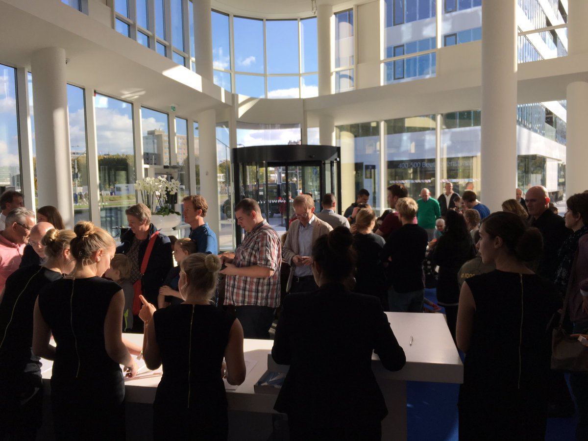 Gaike_Dalenoord's tweet image. #NautaDutilh Amsterdam opening new office family day!