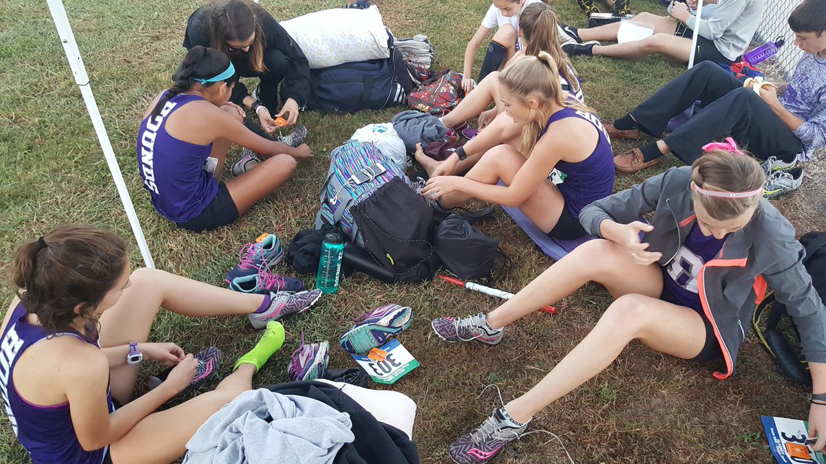 Pre race prep, and maybe some butterflies!!! @coachmackdub <a href="/TXMileSplit/">Texas MileSplit</a> <a href="/LeechStan/">Boerne ISD Athletics</a>