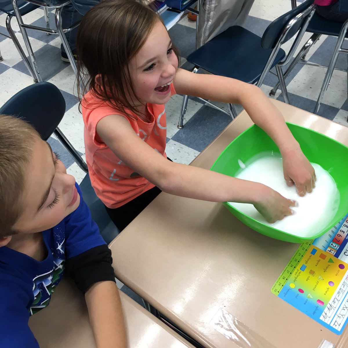 MrsKeenanGr2's tweet photo. Thank you @not2_L8_2learn for the awesome slime #InquiryLesson yesterday with the kids! #WhoYaGonnaFind https://t.co/KSrYncCw1s