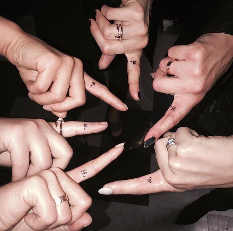 skyplls's tweet photo. OMG THIS IS GOALS 😭 https://t.co/GgYxIuIUWS