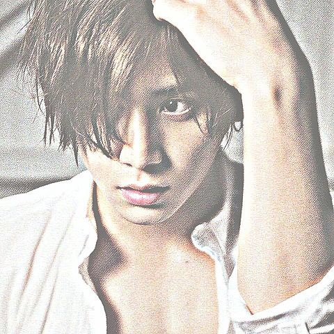 125ThreaD's tweet photo. header project No.46【@_y_m_dc 】
山 田。
こんな懐いてくれるとも思ってなかった後輩。
いつも敬愛を持って接してくれて、本来一番は俺じゃないのに一番だと言ってくれる。
愛おしいくらい可愛く恰好いい大切な後輩。
song for you FRIEND https://t.co/DO0RAFQnnQ