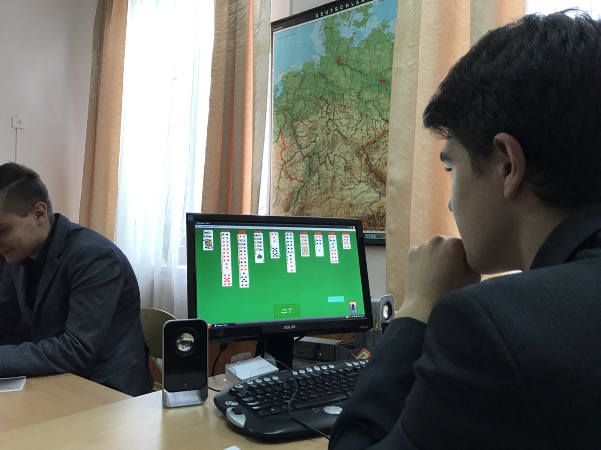 nvk167mun's tweet photo. Пасьянс - игра для одиноких людей 
#HRC #ecomun #nvk167 #munnvk167 https://t.co/fUz6FnG59S