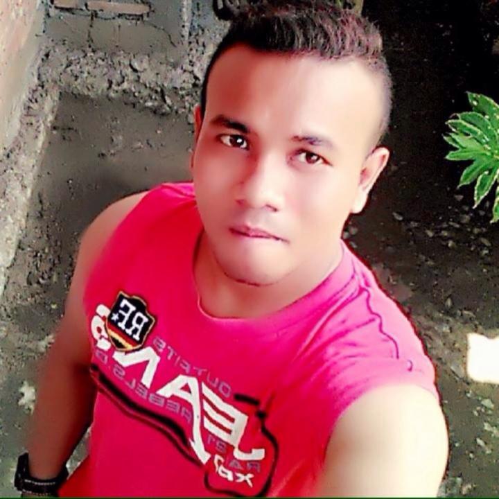 Come hangout with me &gt; Mandi on #BIGOLIVE. web.live.bigo.sg/2138753127_147…