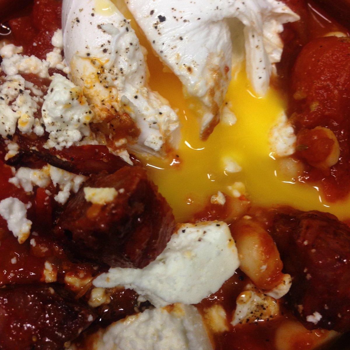 cafegusto's tweet photo. Spanish style smoky baked beans with chorizo, poached egg and feta...#nom #cafegustocork #saturdaymenu #cork #brunch https://t.co/Sd8XYsoAb0
