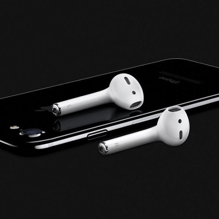 enigma__paradox's tweet image. airpods 😍😍 #macstuff ift.tt/2dX17LZ