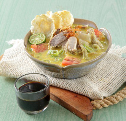 Hangatkan Makan Malam Keluarga dengan Soto Tangkar goo.gl/dElUr2 #resep