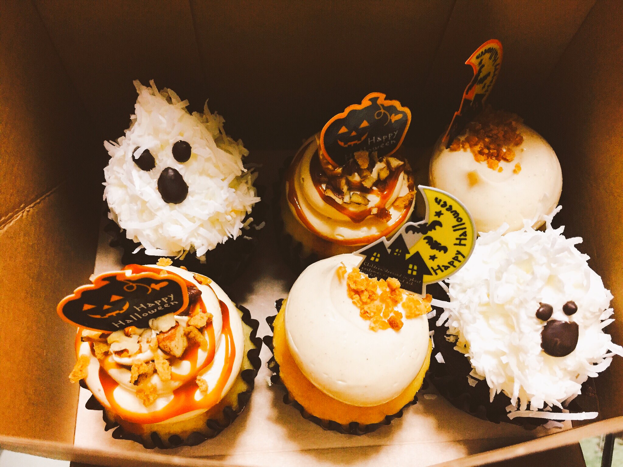 りみ 札幌の円山にあるzoe ゾーイ のカップケーキ 可愛い ハロウィン カップケーキ T Co H8usc1bmu1 Twitter