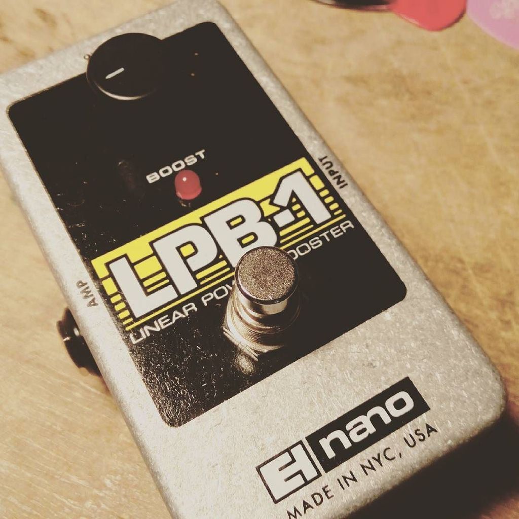 ahmadkawi's tweet photo. Fresh out of the oven.
#ehx #electricguitar #lpb1 #electroharmonix #guitareffects #guitar… https://t.co/LZ9YtVCCVG https://t.co/5NVx9eKOZj