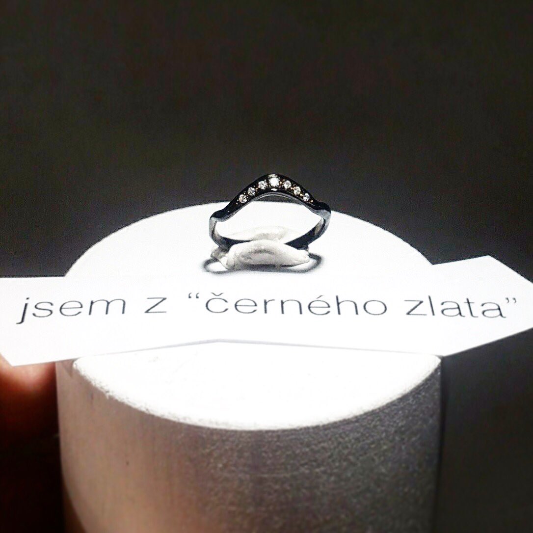 almassygroup's tweet photo. Black gold @27jewelry #ring #gold #jewellery #black #gold #blackgold @designblok #cz #czech #czechmade #luxury #style #prague #praha https://t.co/LoU5gr6wN5