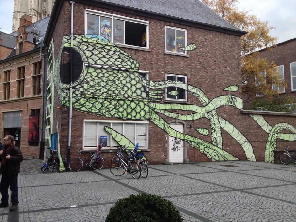 ww_graffiti's tweet photo. Mechelen, Belgium. #streetart #graffiti #mechelen #belgium #urbanart #europe https://t.co/KOD2BILcJt