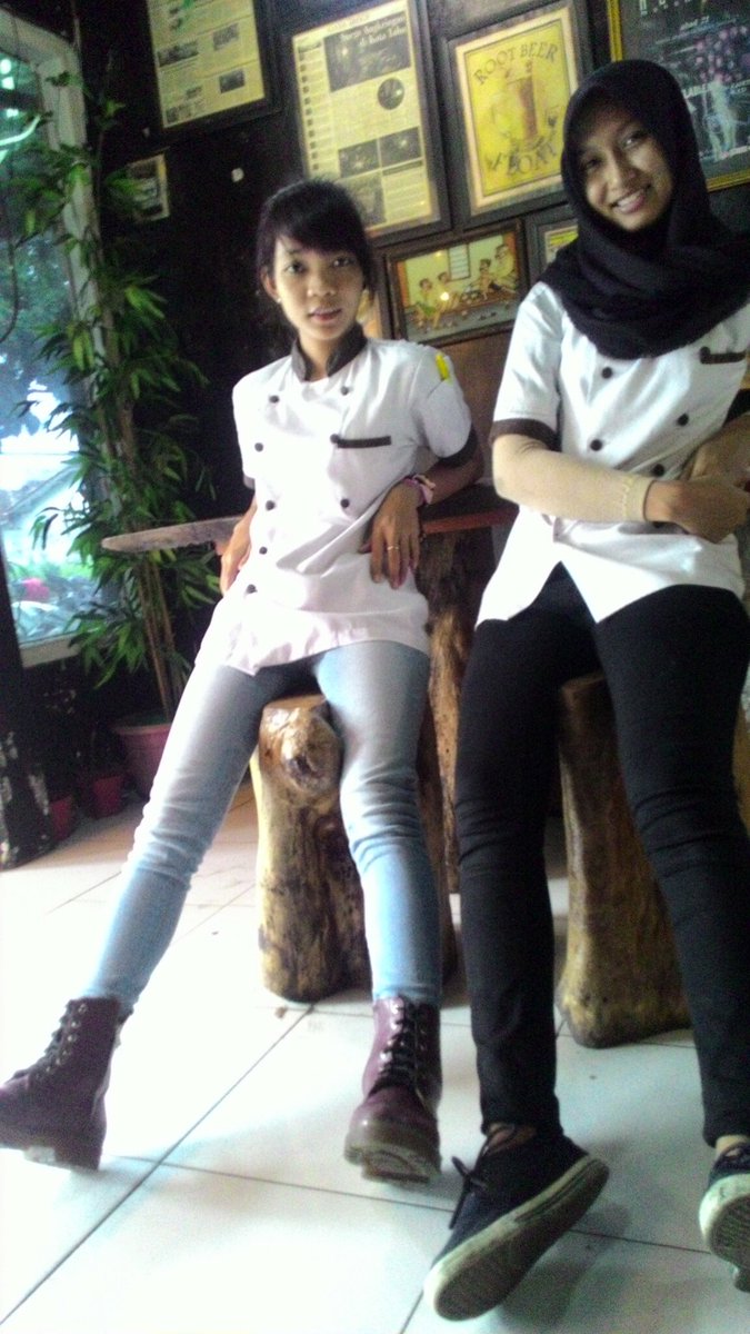 LiaBastard's tweet photo. Rutinitas setiap harinya.... https://t.co/jvT4oNJEs6