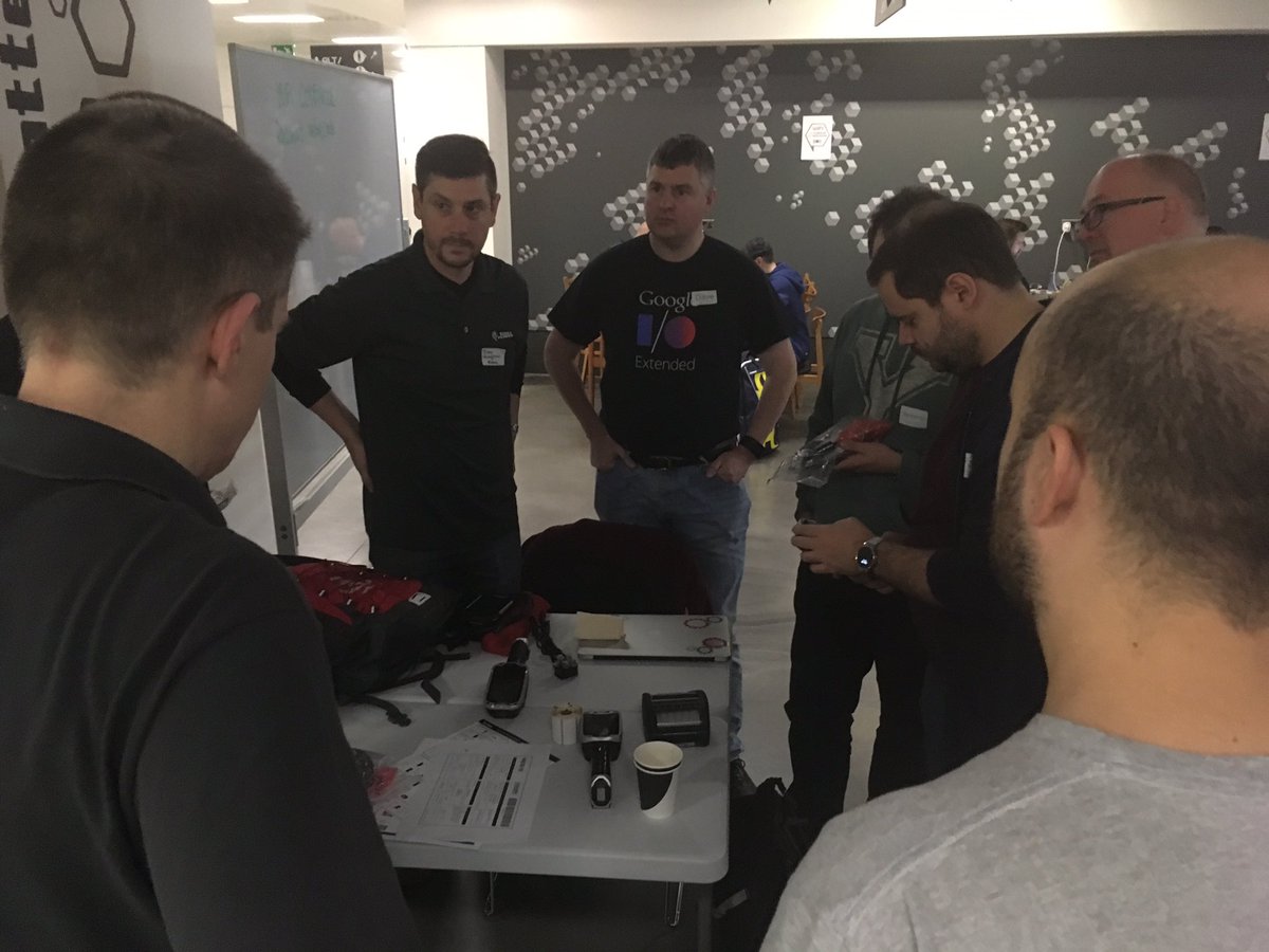 hellonicpereira's tweet image. #droidconhack kicks off at #codenode!Thx2our cool partners4making this happen!@google @ZebraTechnology @novoda @EqualExperts @xdadevelopers