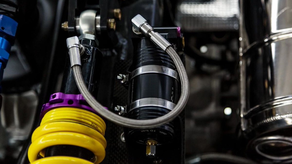 CarWaffle's tweet image. Jaw-dropping 1 of 1, road-legal 744hp MC12 VC is the supercar #Maserati should have made bit.ly/2e6gpkJ