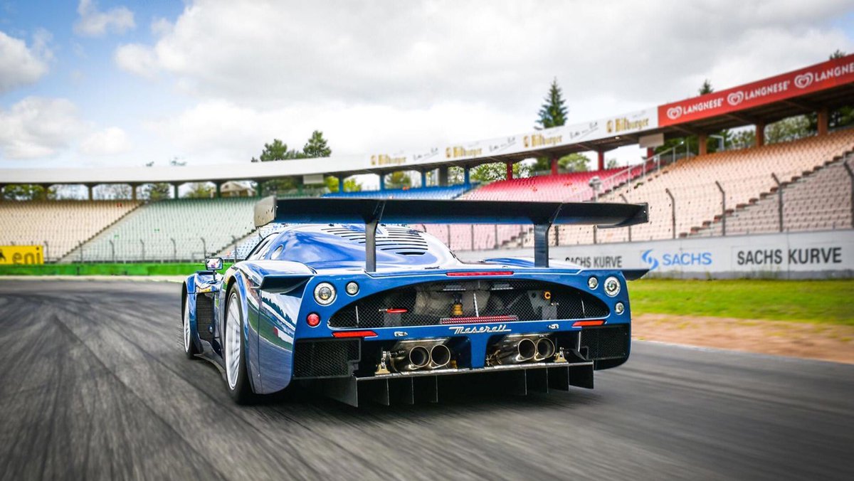 CarWaffle's tweet image. Jaw-dropping 1 of 1, road-legal 744hp MC12 VC is the supercar #Maserati should have made bit.ly/2e6gpkJ