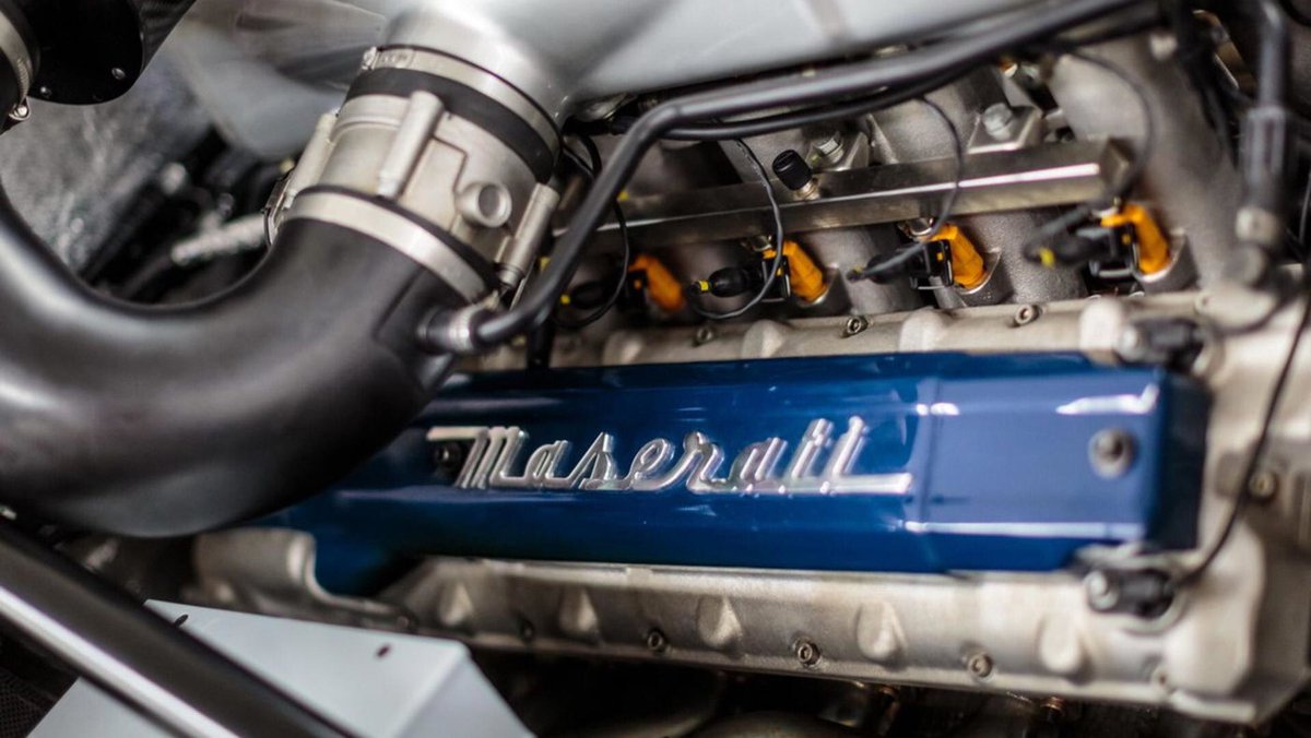 CarWaffle's tweet image. Jaw-dropping 1 of 1, road-legal 744hp MC12 VC is the supercar #Maserati should have made bit.ly/2e6gpkJ