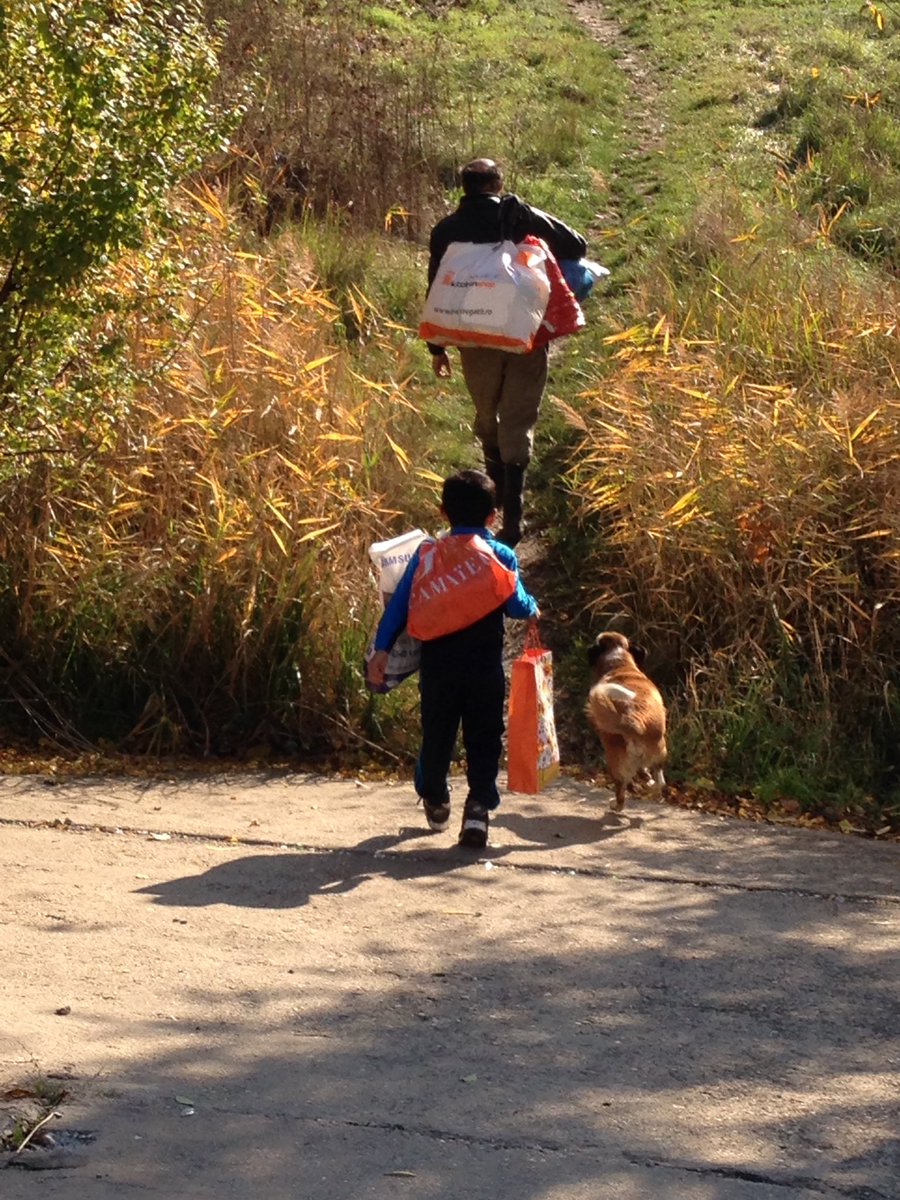 PaulBrummell's tweet photo. Donation of clothes, toys & food from members of British & Brazilian communities in #Bucharest to family living in #Vacaresti Nature Park. https://t.co/SFFAqeyV93