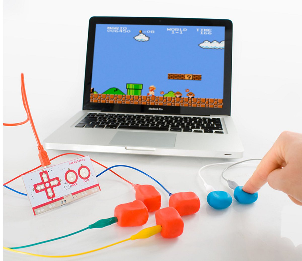 Eduporium's tweet photo. Learn how you can experiment with the #MaKeyMaKey - One of our #BacktoSchool features! WATCH: https://t.co/8NFrC3h4s5 #edtech #PBL #STEM https://t.co/WzIyPMRFzQ