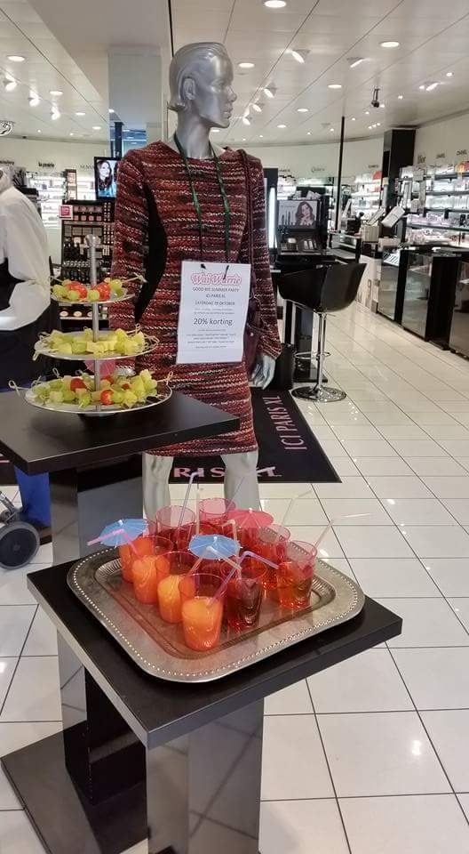 Op vertoon kassabon dd 29okt van #iciparisxl vandaag 20%korting op gehele assortiment bij <a href="/waiwurrie/">WaiWurrie | Bianca W</a> 
Goodbye Summer Party