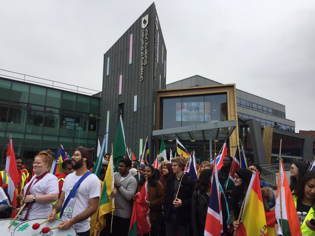 peggy9100's tweet photo. WORLD WEEK PARADE is now setting off #WorldWeek16 #WeAreInternational @sheffielduni @SheffieldSU @weareintl @SUOfficers https://t.co/R4aBD0yocV
