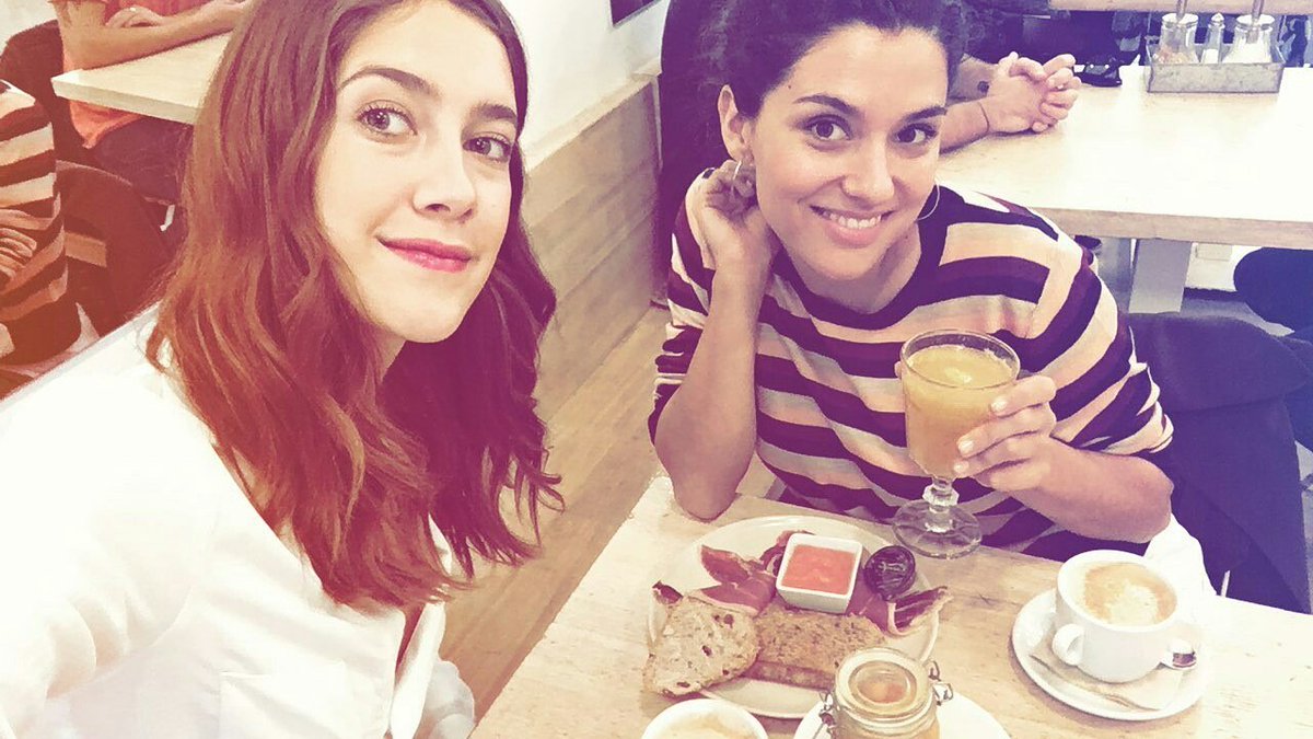 ClariAlemania's tweet photo. @AlbaRicoNavarro @clarialonso_ 
We need a #AlbaAlAlba episode with Clari 😍❤
#ClariEnAlbaAlAlba https://t.co/H81U3WVzx6