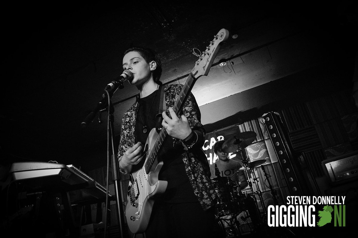 Live gig review: <a href="/CarChaseCity/">Car Chase City</a> EP Launch
With @susiebluemusic <a href="/OrbyChaseUK/">Orby Chase</a> &amp; <a href="/TheShoutMusic/">THE SHOUT</a>
Read the review: giggingni.com/2016/10/car-ch…