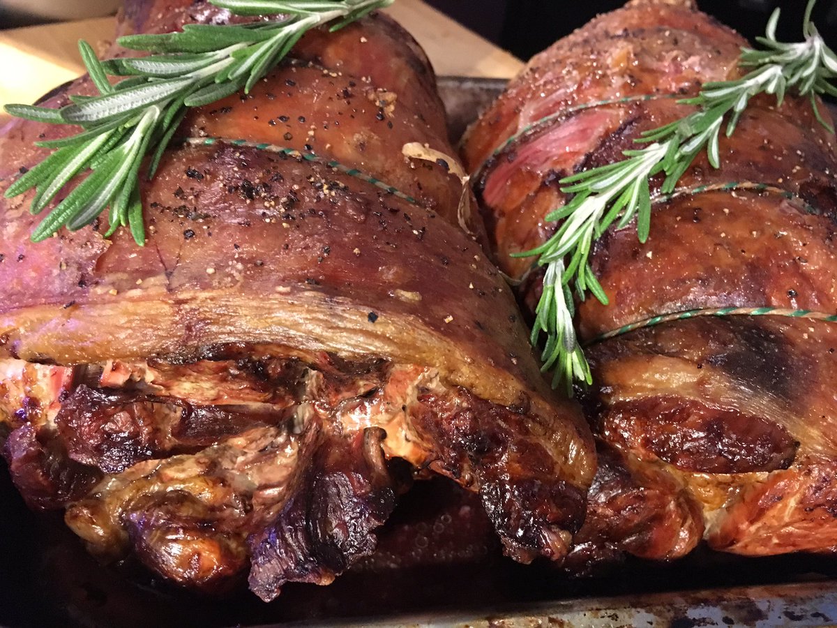 butchersquarter's tweet photo. Kitchen is now open guys! Pop into the shop for a £3 lunch! Freshly cooked this morning by @BQ_BossMike #BQLunch #TibSt #Manchester https://t.co/UQ6EFqRLNA