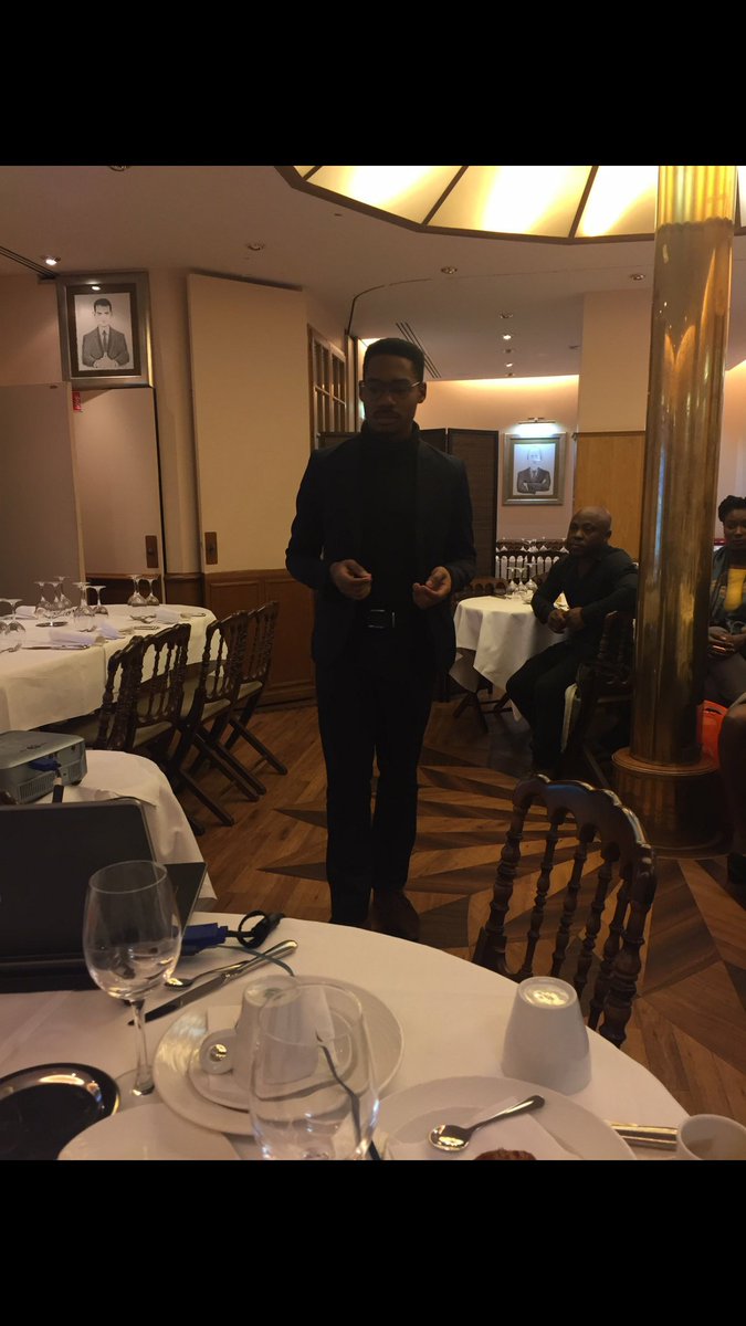 blathacyril's tweet image. Merci au @Club_Efficience pour la superbe initiative @ElieNkamgueu #programmeparrainage  #clubefficience #paris #youthie #arkamit