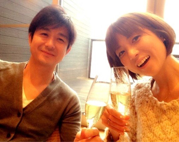 Matomedia マトメディア Hitomiの旦那と子供まとめ 結婚3回 離婚2回 上杉圭祐 羽田昌義 現在の夫 T Co Zbuwyfznwi T Co 3ulgwliz6a Twitter