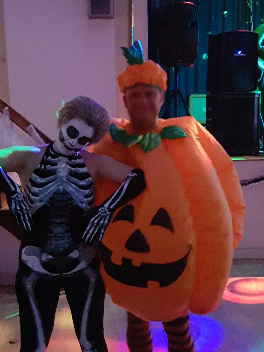glenn_blewitt's tweet photo. Great charity night at hospital social club https://t.co/ghQ8FGS5WF