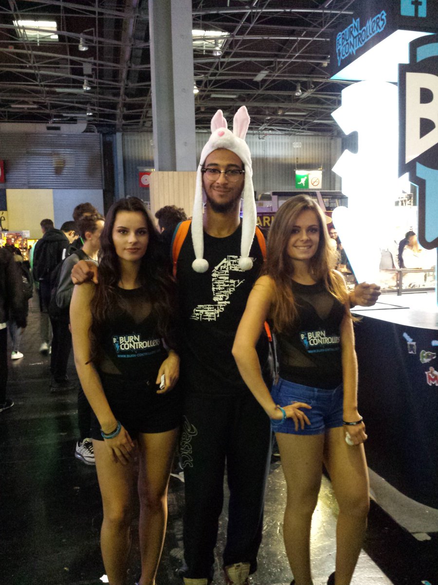 Only_A_Legend's tweet photo. @BurnControllers #BeCool #playBC https://t.co/evibcryjp7