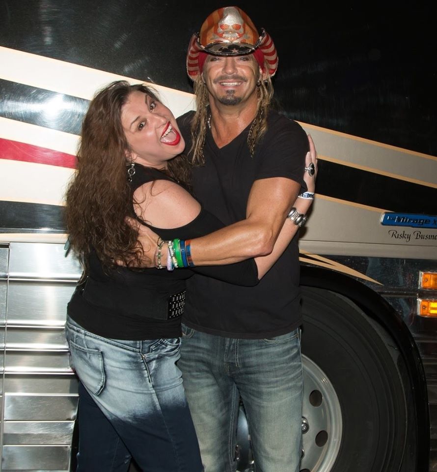 AlabamaTina's tweet photo. I love my newest photo with my main man @bretmichaels #rocknroll #music #bretmichaels https://t.co/XUYV55nVH3