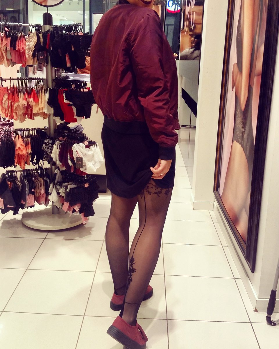 •SÁBADO DE DÍA DEL CLIENTE (-20%) EN TIENDAS <a href="/Hunkemoller/">Hunkemöller</a>  Y APP!!•
Medias: <a href="/Hunkemoller/">Hunkemöller</a>  💜  <a href="/Islahunk/">Island Hunk</a> <a href="/Trainer_HKMSP/">HKM_Trainer SP</a>