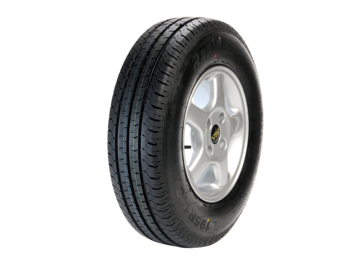 Rapid_Tyres's tweet photo. Getting some great feedback on Mileage's on our #Effivan Van tyre #Vantyres https://t.co/sqEWPDiPpw https://t.co/q9p92NlAUK