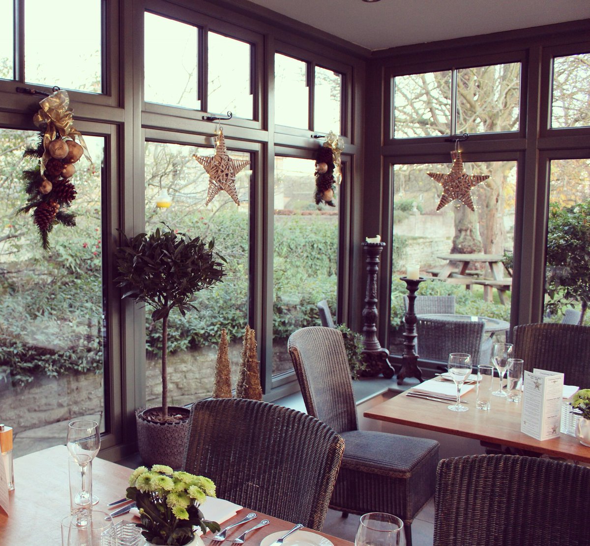 Christmas Day - FULLY BOOKED. Boxing Day - Last few tables remaining #christmasdining #countrypub