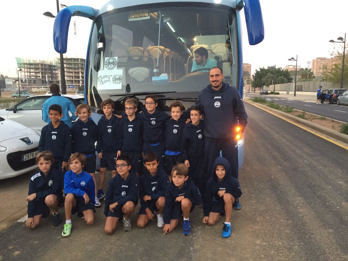atleticamistat's tweet photo. Gran victoria (0-2) del Benjamín B de @PatonSanz en su visita al @VillarrealCF. Los #azules siguen en racha. #orgullo #fuerza #azul https://t.co/QE2zflz5pc