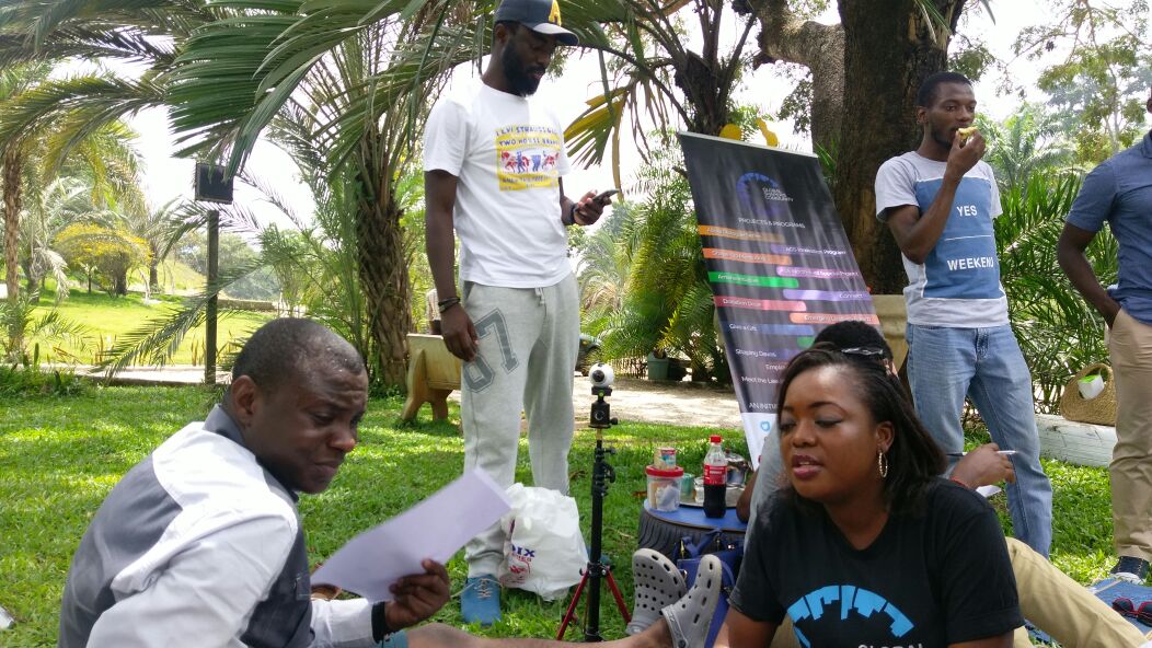 AbujaGSC's tweet image. Spot the Shaper #HubMeeting