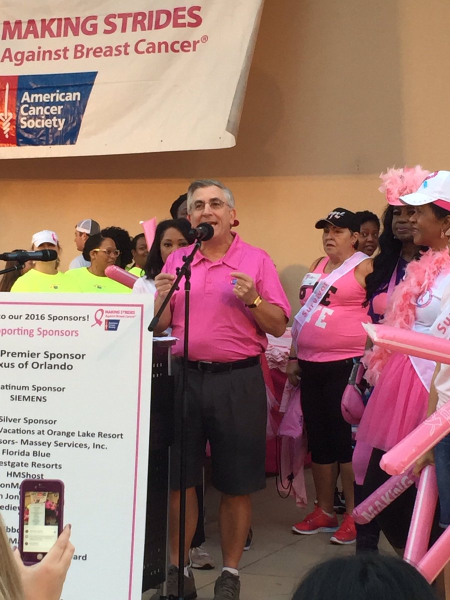 GiveTilItRocks's tweet photo. .@ralphd7, @AmericanCancer Executive VP &amp; Florida Division Operating Officer, thanks all of the people who helped organize @OrlandoStrides! https://t.co/3VIvBBCxA0