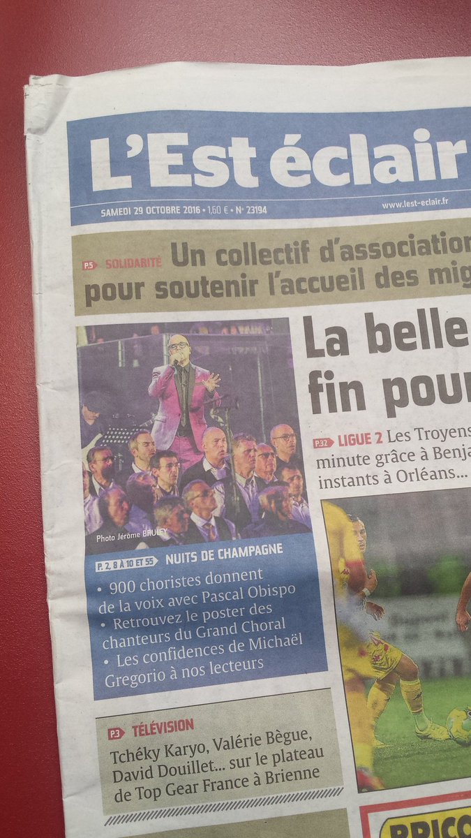1OOpour1OOFans's tweet photo. 900 voix et @ObispoPascal 🎼 #GrandChoral
Article du journal #EstEclair @NuitsdeChampagn https://t.co/AxIAuCqqZr