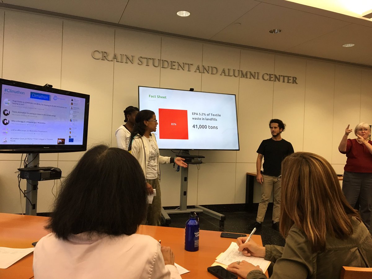 SustainableGW's tweet image. 1st pitch! W!T: Waste into Textile team is tackling the problems with clothing being put into landfills and not reused @GWPeterK #Climathon
