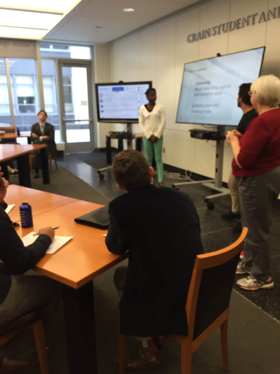 SustainDC's tweet photo. Pitches are underway. First up, Textiles @SustainableGW #Climathon #Climathon2016 #dc @ClimateKIC #zerowaste https://t.co/47xw8SYFc9