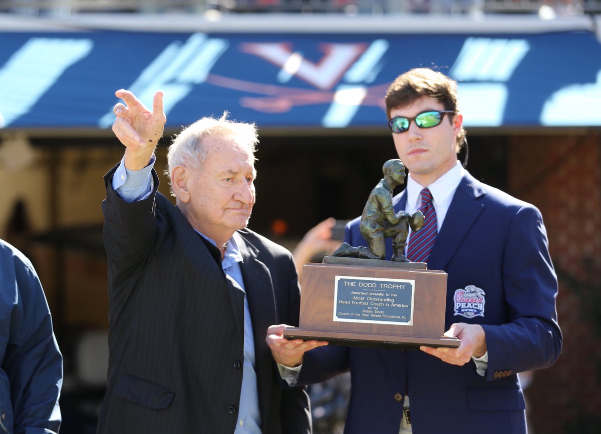 Hall of Fame Head Coach George Welsh was recognized during the 1st quarter in honor of the 25th Anniversary of winning the Dodd Trophy.